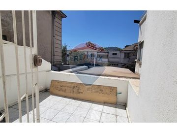 Oportunidad en Providencia: Casa con uso comercial