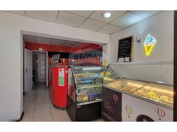 Oportunidad en Providencia: Casa con uso comercial