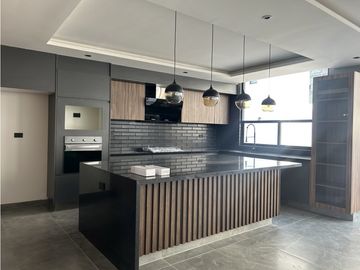 VENTA DE CASA EN CASCATTA LOMAS DE ANGELOPOLIS