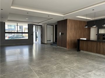 VENTA DE CASA EN CASCATTA LOMAS DE ANGELOPOLIS
