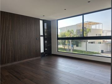 VENTA DE CASA EN CASCATTA LOMAS DE ANGELOPOLIS