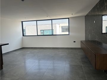 VENTA DE CASA EN CASCATTA LOMAS DE ANGELOPOLIS