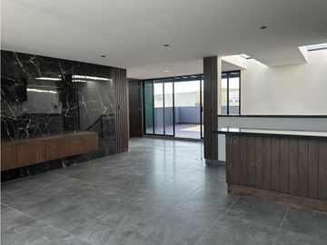 VENTA DE CASA EN CASCATTA LOMAS DE ANGELOPOLIS