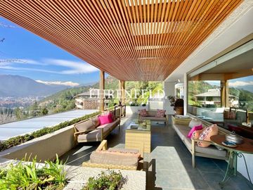 Camino Turístico, La Dehesa. Duplex de 500 m2.