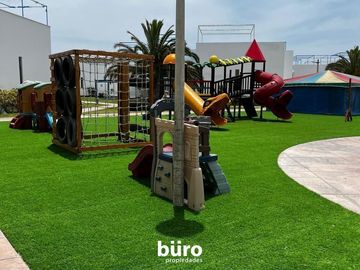 LINDA CASA DE PLAYA EN VENTA CON VISTA AL MAR, 1RA FILA, ASIA DEL SUR