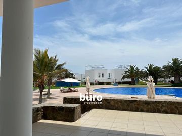 LINDA CASA DE PLAYA EN VENTA CON VISTA AL MAR, 1RA FILA, ASIA DEL SUR