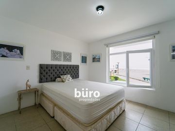 LINDA CASA DE PLAYA EN VENTA CON VISTA AL MAR, 1RA FILA, ASIA DEL SUR