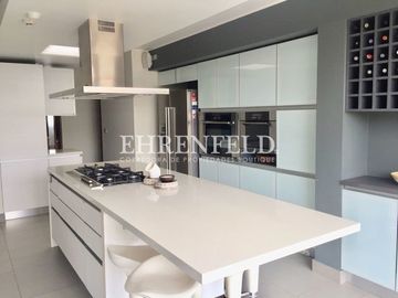 Costa Brava. Exclusivo duplex con vista al mar.