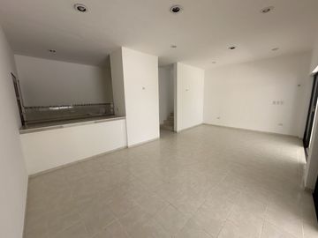 CASA EN VENTA EN LA PLAYA  EN SEGUNDA FILA EN SAN BENITO YUCATAN