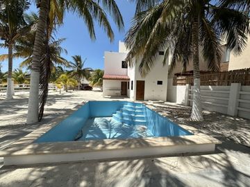 CASA EN VENTA EN LA PLAYA  EN SEGUNDA FILA EN SAN BENITO YUCATAN