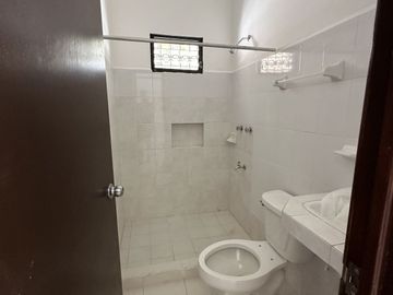 CASA EN VENTA EN LA PLAYA  EN SEGUNDA FILA EN SAN BENITO YUCATAN
