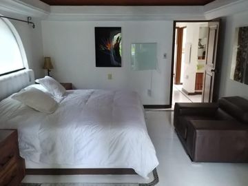 Vendo Casa Pino Col. Rancho Cortes Cuernavaca Mor.