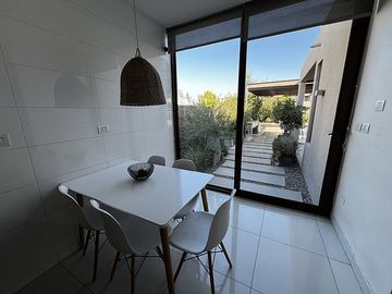 CASA EN CONDOMINIO NO PERIMETRAL SEGURIDAD 24/7