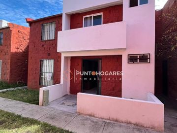CASA EN VENTA EN FRACCIONAMIENTO VILLAS DEL SOL