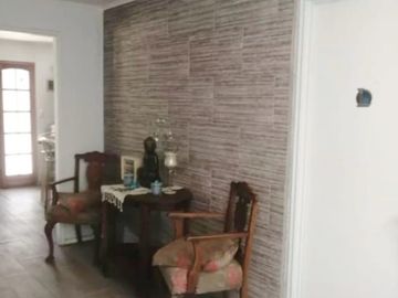 OFERTA ! PARCELA CON CASA TIPO CABAÑA EXCELENTE UBICACIÓN