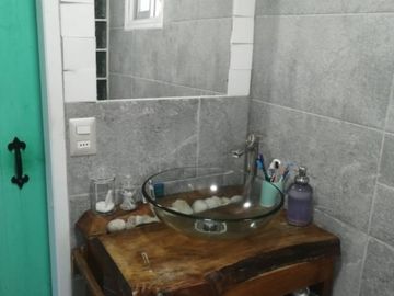 OFERTA ! PARCELA CON CASA TIPO CABAÑA EXCELENTE UBICACIÓN