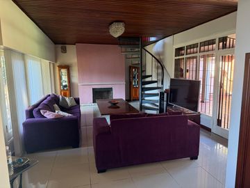 CASA EN ALQUILER. VENTA, APTA CREDITO, ACEPTA PERMUTA