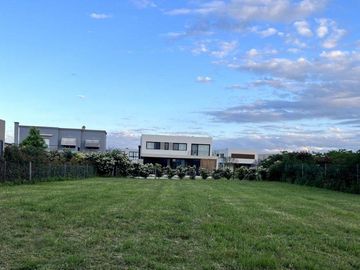 Terreno en venta Barrio Vistas, Puertos del Lago, Escobar
