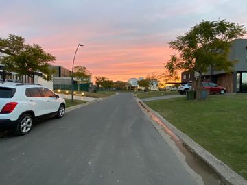 Terreno en venta Barrio Vistas, Puertos del Lago, Escobar