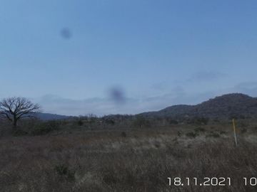 TERRENO DE 8.985,62 M2,EN  SITIO LA PILA DE MONTECRISTI  MANABÍ.
