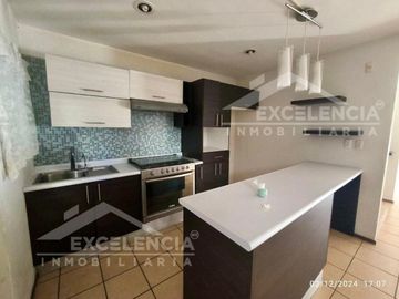 CASA EN VENTA EN CAÑADAS DEL BOSQUE