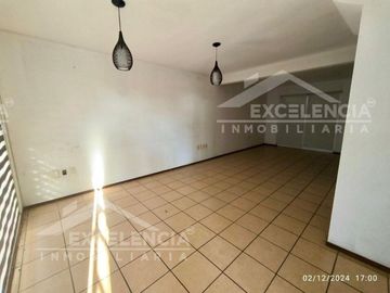CASA EN VENTA EN CAÑADAS DEL BOSQUE