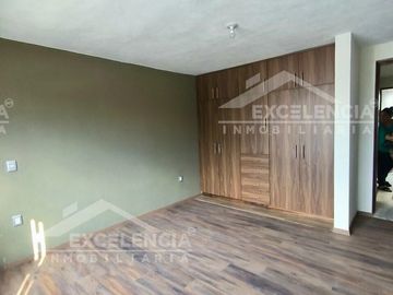 CASA EN VENTA EN CONGRESO CONSTITUYENTES