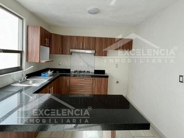CASA EN VENTA EN CONGRESO CONSTITUYENTES