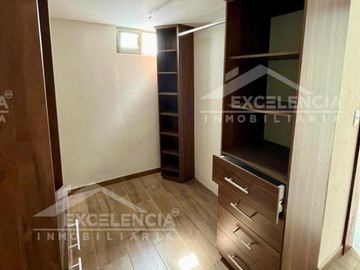 CASA EN VENTA EN CONGRESO CONSTITUYENTES