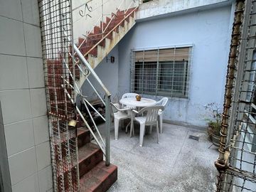 PH en  venta de 3 ambientes con patio y terraza - Wilde