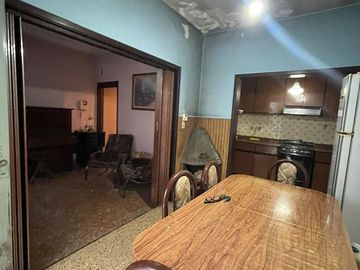 PH en  venta de 3 ambientes con patio y terraza - Wilde