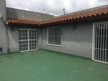 Casa en  Lomas de Zamora
