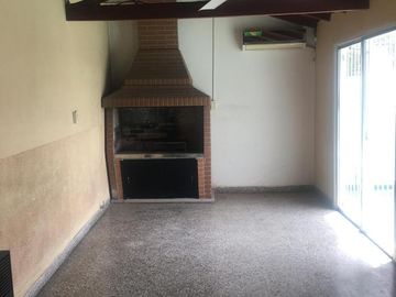 Casa en  Lomas de Zamora