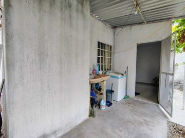 VENTA CASA EN ALMENDROS CAUCEL