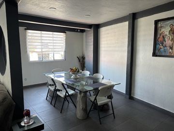 Casa, oficinas y salon de fiestas en Nezahualcóyotl