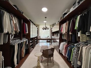CASA DE UNA SOLA PLANTA EN VENTA EN LAS CALZADAS