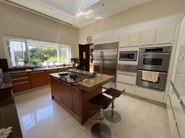 CASA DE UNA SOLA PLANTA EN VENTA EN LAS CALZADAS