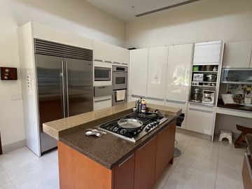 CASA DE UNA SOLA PLANTA EN VENTA EN LAS CALZADAS