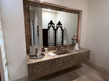CASA DE UNA SOLA PLANTA EN VENTA EN LAS CALZADAS