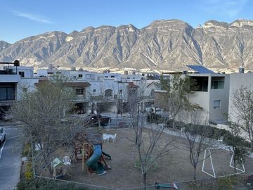 CASA EN VENTA RESIDENCIAL LA HUASTECA