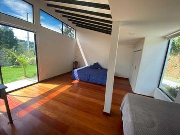 Finca moderna en El Retiro Antioquia