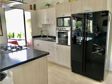 Finca moderna en El Retiro Antioquia