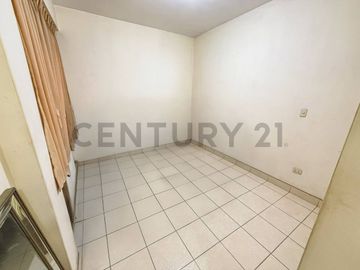 VENTA DE DEPARTAMENTO PRIMER PISO - ATE
