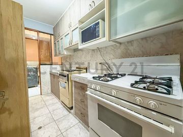 VENTA DE DEPARTAMENTO PRIMER PISO - ATE
