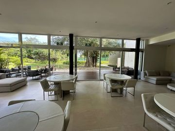 Se vende departamento amueblado en Anthea, Yucatán Country Club.