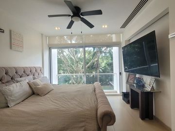 Se vende departamento amueblado en Anthea, Yucatán Country Club.
