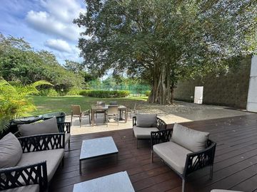 Se vende departamento amueblado en Anthea, Yucatán Country Club.
