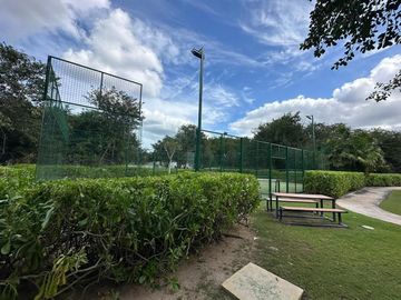 Se vende departamento amueblado en Anthea, Yucatán Country Club.