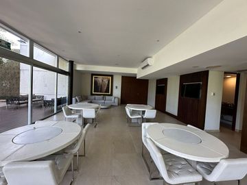Se vende departamento amueblado en Anthea, Yucatán Country Club.