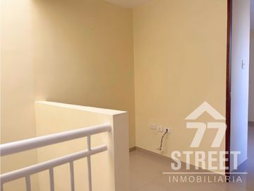 Casa en el  condominio Versalles
